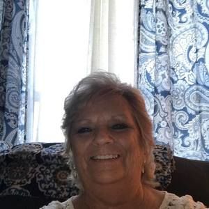 Meet your Posher, Debra